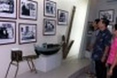 Exhibition spotlights sea, islands, navy