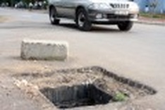 Getting around the Hanoi obstacle course