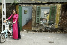 Hanoi Memories at Thang Long Royal Citadel