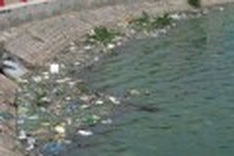Neglected lake in Can Tho loses its luster