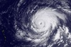Igor stirs up Caribbean, takes aim at Bermuda