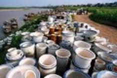 New ideas in traditional craft village tourism