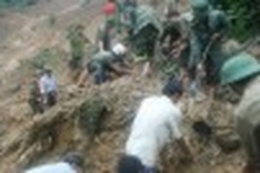 Mountain rockslide kills 6 gold miners
