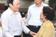 Voters urge President to push for higher wages