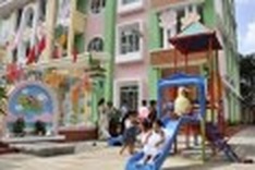 Poor pay, conditions make teachers resign