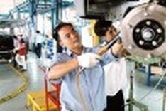 Vietnam’s business confidence index continues to fall