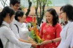 Vietnam's education ministry, UN mark Teacher Days