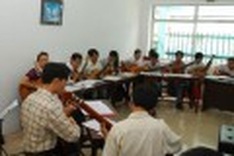Nearly 20 guitarists take part in special guitar gala