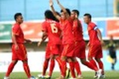 SEA Games football: Vietnam trounce Brunei to top group