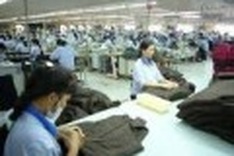Thai garment makers moving to cheaper Vietnam