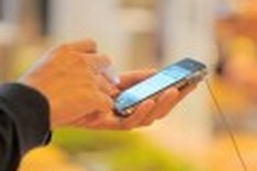 Apple launches iPhone 4 in China