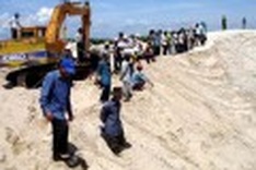 Titanium mining suspended over environment fears