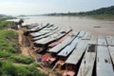 Mekong countries should delay dam projects for decade: study