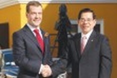 President Triet praises Russians for saving world from fascist domination