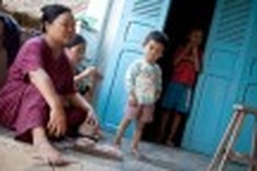 Vietnam's rice bowl threatened by rising seas