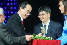 Scientists awarded top prizes at Vietnamese Talent Awards 2009