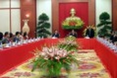 Party Chief welcomes overseas Vietnamese delegation