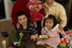 US family helping orphanage in Vietnam