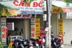 Students turning to pawn shops during Tet