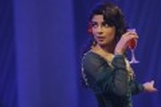 Bollywood's Chopra signs global album deal