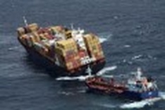 Fresh oil spills in N.Z's worst sea pollution disaster
