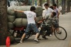 Asian countries cut rates amid global economic woe