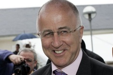 Britain's ex- Europe minister quits over expenses fraud