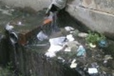 Inspectors check wastewater at 15 large clinics in Ho Chi Minh City