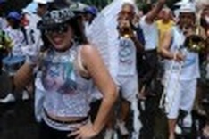 Rain, sweat and extra security as Carnival fills Rio