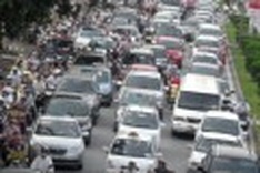 Hanoi approves land for urgent projects