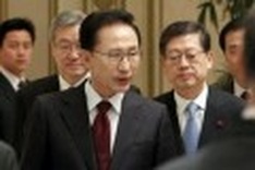 S.Korea president holds out hope of N.Korea talks