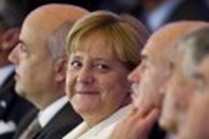 New talks step up efforts to head off Greek default