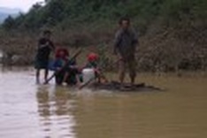 Floods bring central commune back to stone age