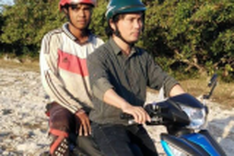 Teacher praised for persuading pupils back to class