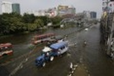 Death toll from Thailand floods rises past 500