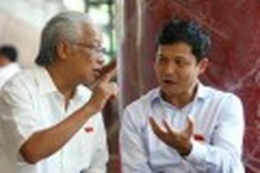 Official: Vietnam urged to restructure its banking system