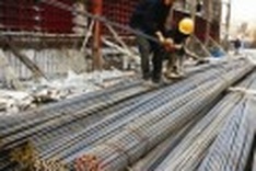 Steel plants face bankruptcy