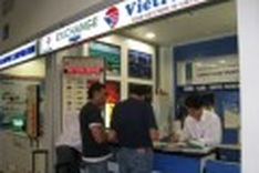 Commercial banks face difficulties acquiring USD