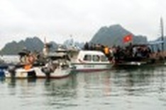 Captain and 4 crew arrested for Ha Long Bay accident