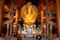 Big festival at a big pagoda