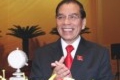 Party leader: Vietnam to become modern industrial country