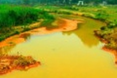 Mining destroying river and soil in central province