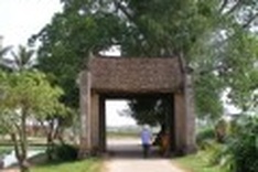 Efforts to save the ancient village of Duong Lam