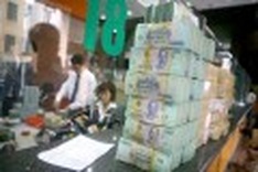 WB: Vietnam should maintain tight fiscal policy