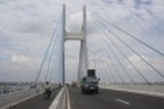 Investor wants to cast off unprofitable Phu My Bridge