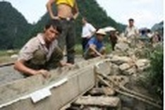 Swiss extend aid for ethnic groups