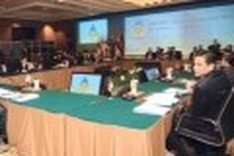 ASEAN, China adopt East Sea rules