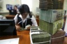 Sluggish real estate market poses financial risks