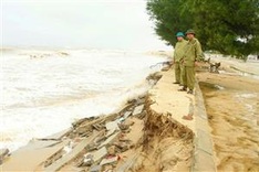 Thua Thien-Hue beach faces serious erosion following heavy rain