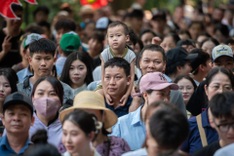 Thousands gather at Hung Temple ahead of Hung Kings holiday